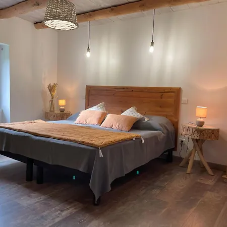 Ancienne Ferme Renovee Avec Jardin Prive, Poele A Bois Et Terrasse - Fr-1-582-44 Holiday home