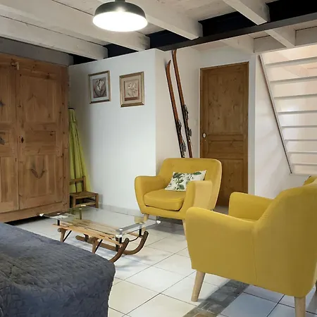 Holiday home Ancienne Ferme Renovee Avec Jardin Prive, Poele A Bois Et Terrasse - Fr-1-582-44